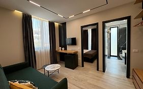 Twins Hotel Vlore