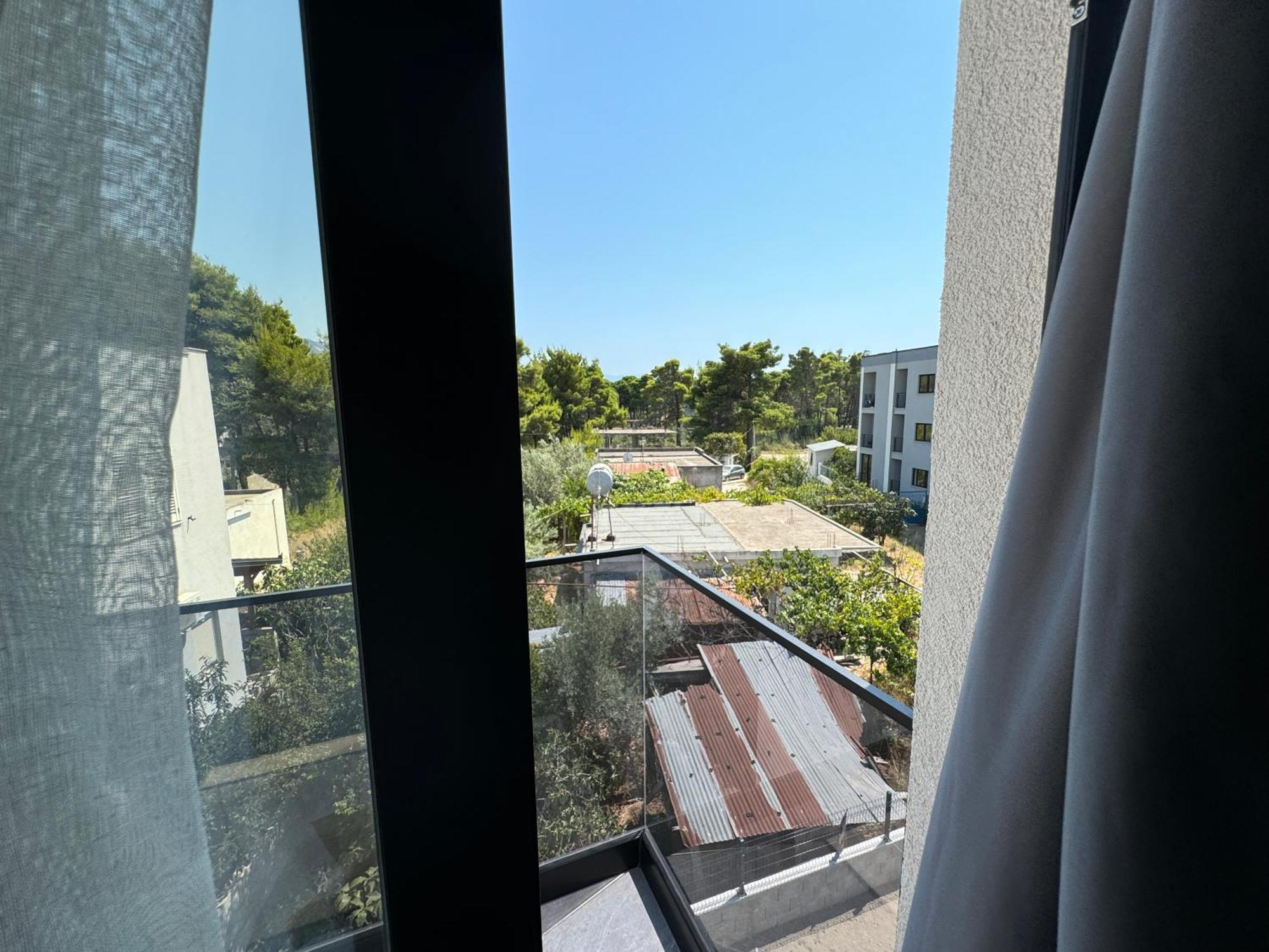 Twins Hotel Vlorë Esterno foto